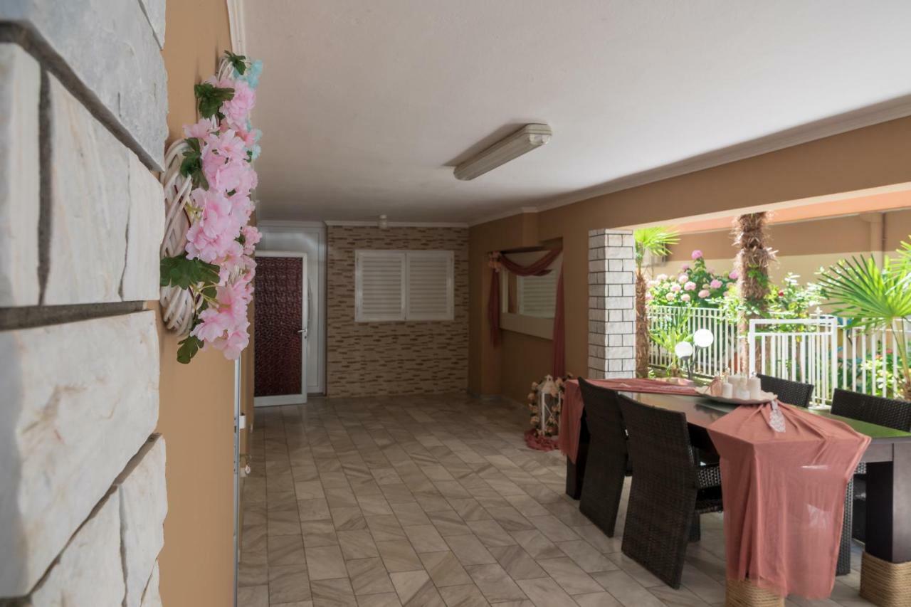 Villa Irini Olympiakí Aktí Exterior foto